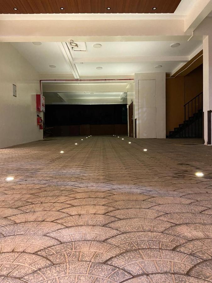 Millennium Terrace Hotel Kampala Exteriör bild