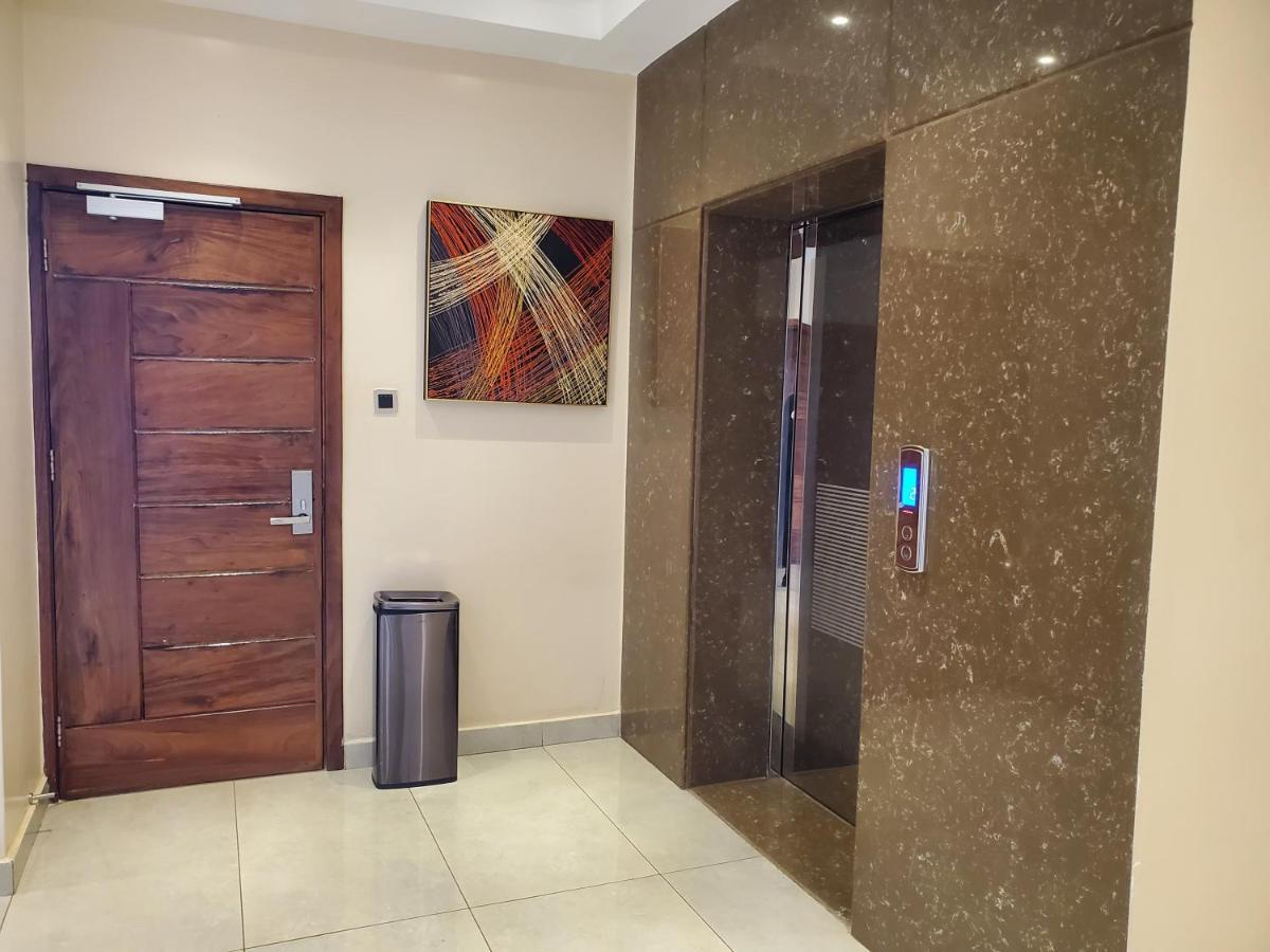 Millennium Terrace Hotel Kampala Exteriör bild
