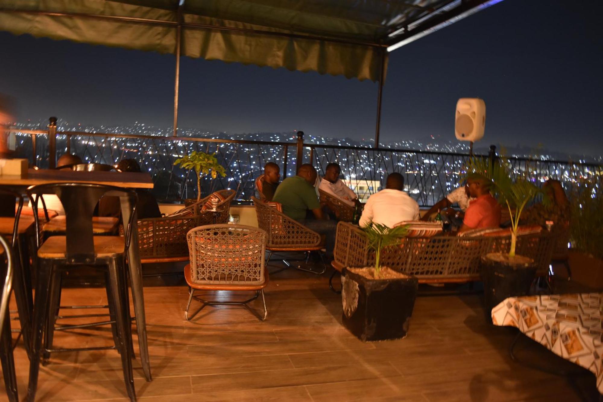 Millennium Terrace Hotel Kampala Exteriör bild